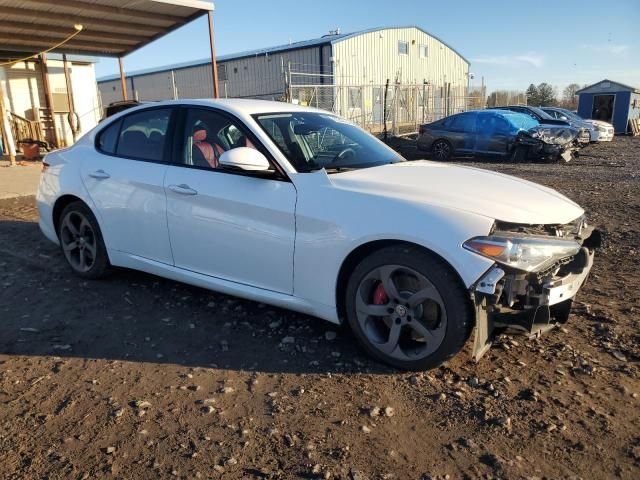 2017 Alfa Romeo Giulia Q4