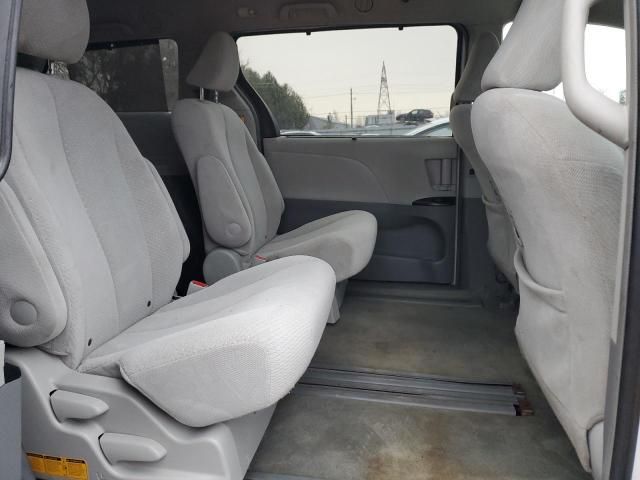 2012 Toyota Sienna LE