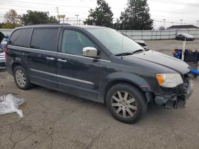 2012 Chrysler Town & Country Touring L