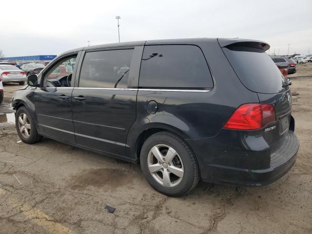 2010 Volkswagen Routan SEL