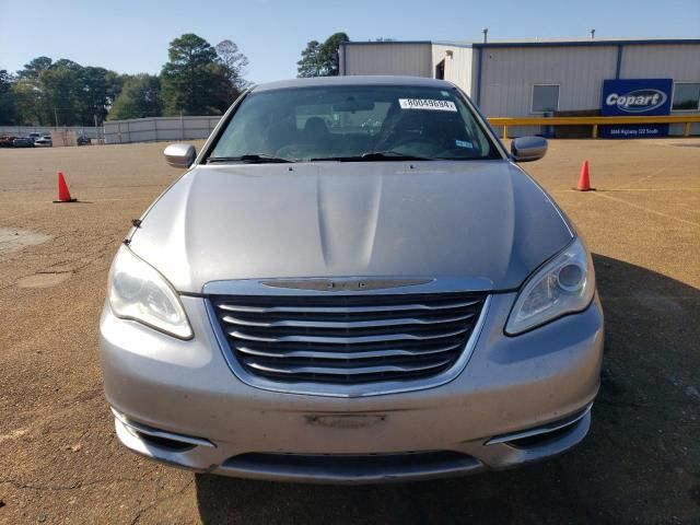 2013 Chrysler 200 Touring