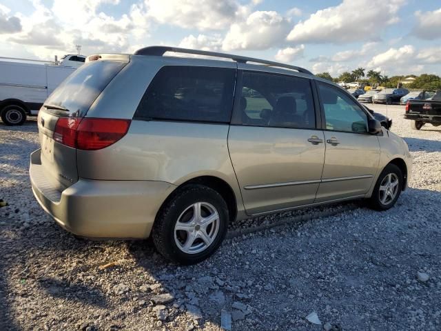 2004 Toyota Sienna CE