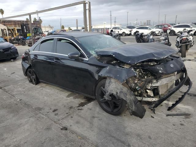 2019 Mercedes-Benz A 220