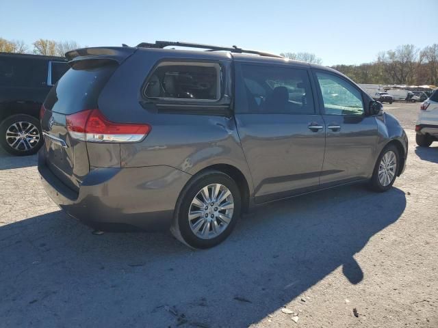 2013 Toyota Sienna XLE