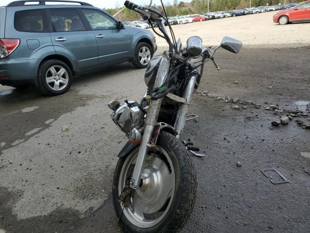 2005 Honda VT1100 C2