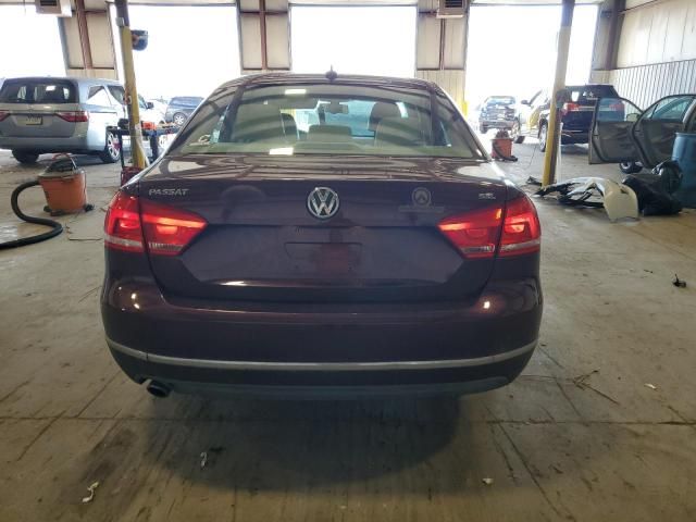 2012 Volkswagen Passat SEL