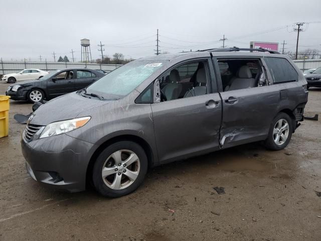 2015 Toyota Sienna LE