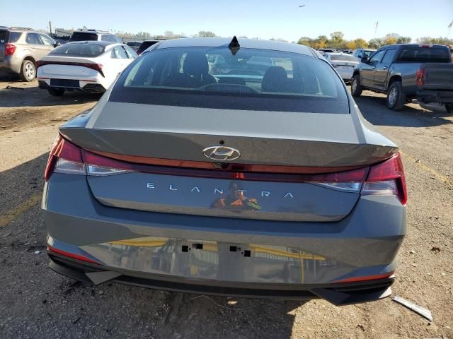 2021 Hyundai Elantra SE