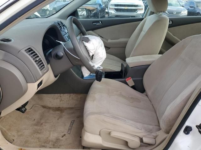 2010 Nissan Altima Base