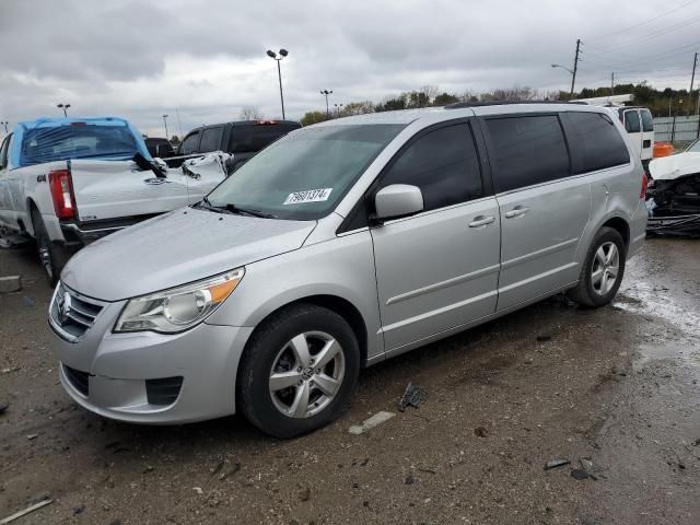 2011 Volkswagen Routan SE