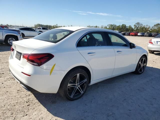 2020 Mercedes-Benz A 220