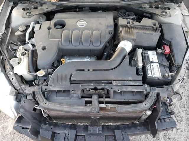 2010 Nissan Altima Base