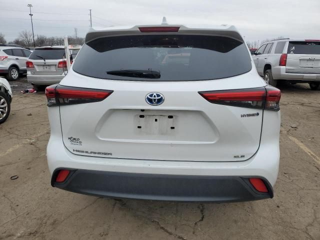 2022 Toyota Highlander Hybrid XLE