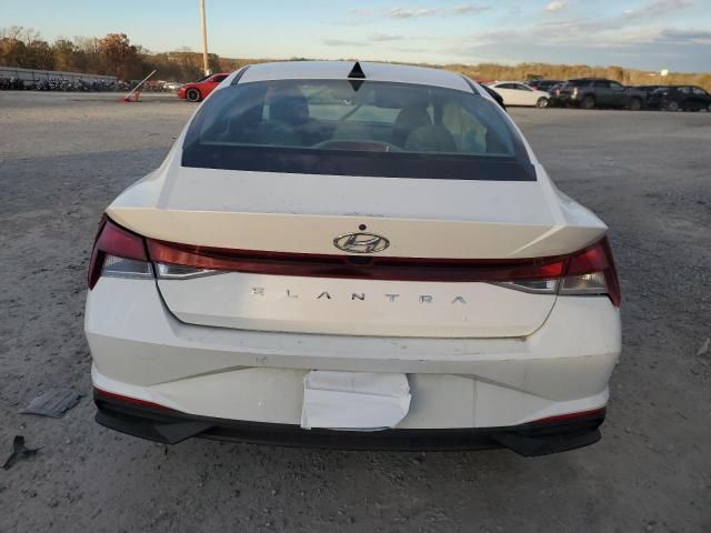 2021 Hyundai Elantra SE