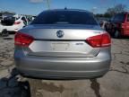 2014 Volkswagen Passat SE