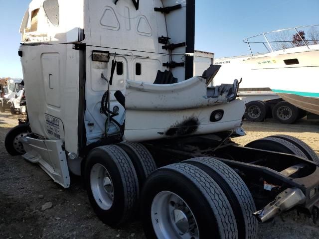 2013 Freightliner Cascadia 125