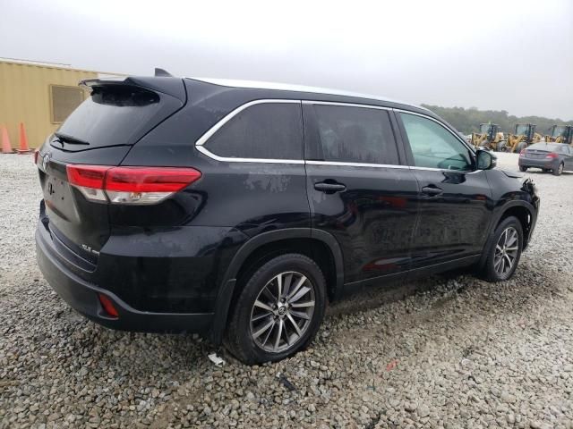 2019 Toyota Highlander SE