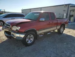 Salvage cars for sale at Arcadia, FL auction: 2000 Toyota Tundra Access Cab