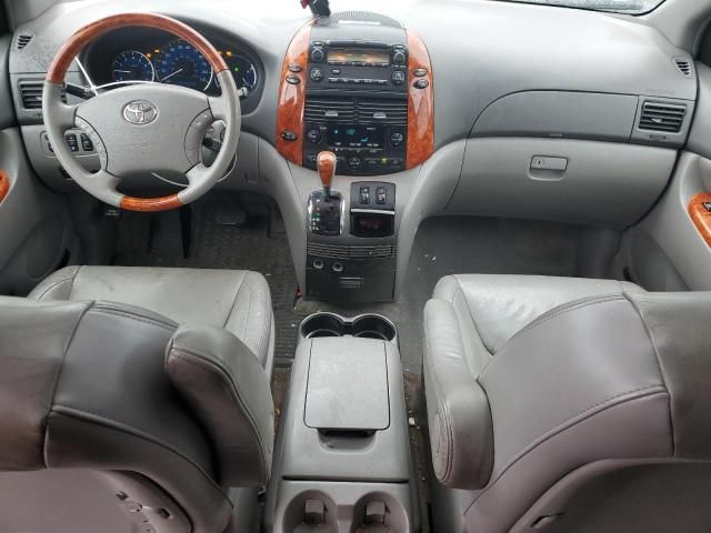 2008 Toyota Sienna XLE