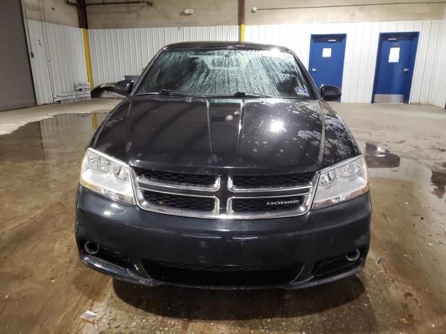 2011 Dodge Avenger LUX