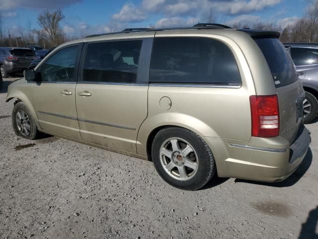 2010 Chrysler Town & Country Touring