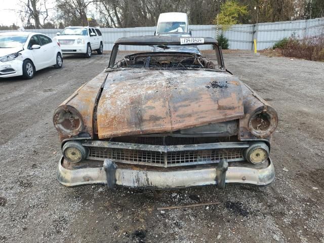 1955 Ford Sunliner