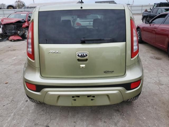 2013 KIA Soul +