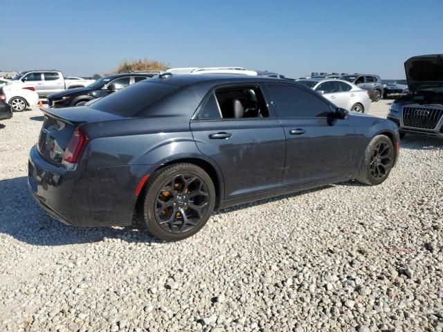 2018 Chrysler 300 S