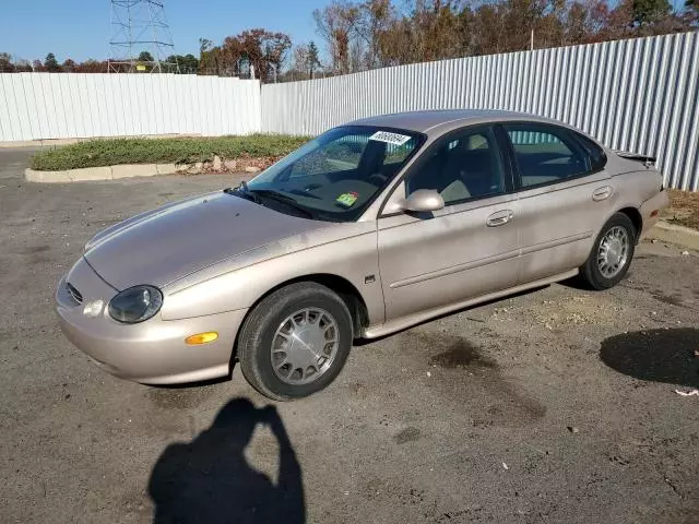 1999 Ford Taurus SE