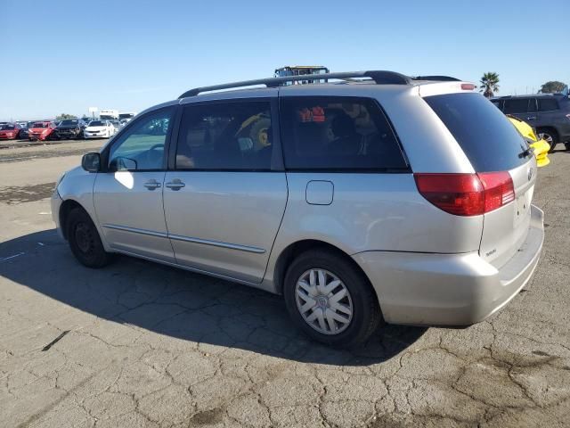 2004 Toyota Sienna CE