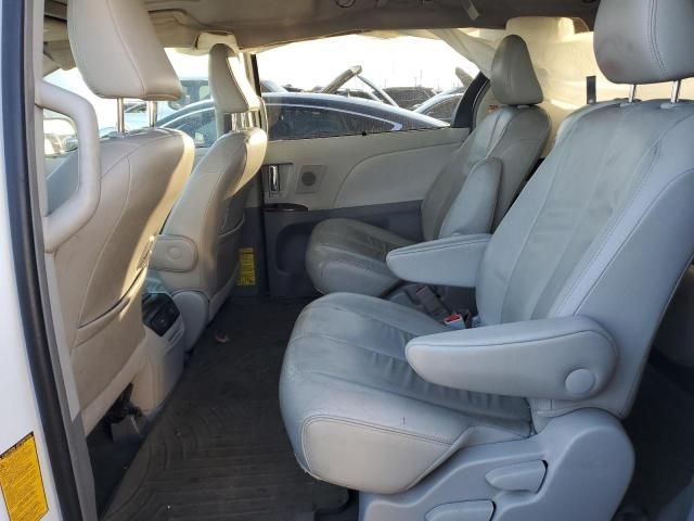 2014 Toyota Sienna XLE