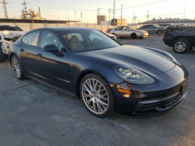 2018 Porsche Panamera 4