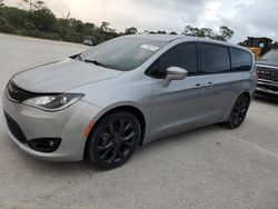 Chrysler Vehiculos salvage en venta: 2018 Chrysler Pacifica Touring Plus