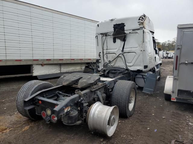 2017 Freightliner Cascadia 125