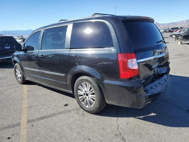 2012 Chrysler Town & Country Touring