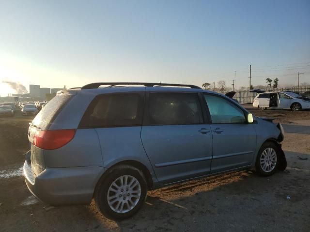 2008 Toyota Sienna XLE