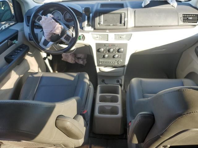 2014 Volkswagen Routan SE