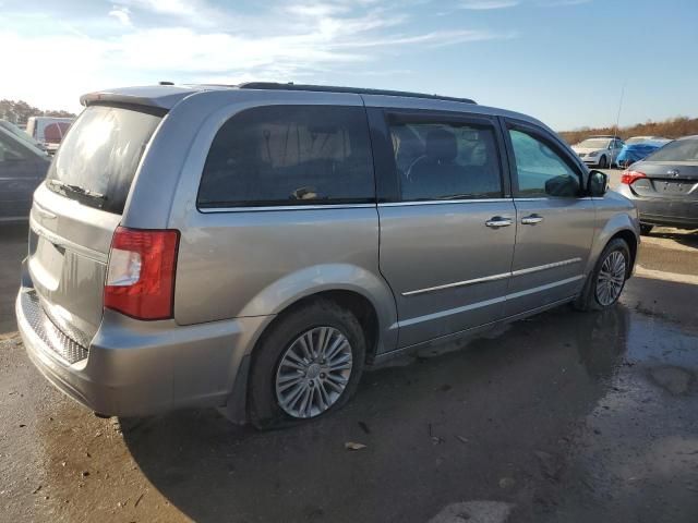 2014 Chrysler Town & Country Touring L