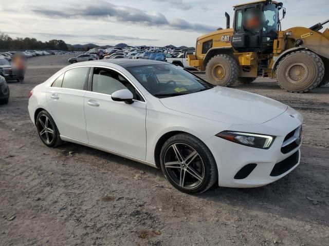 2019 Mercedes-Benz A 220