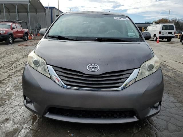 2011 Toyota Sienna XLE