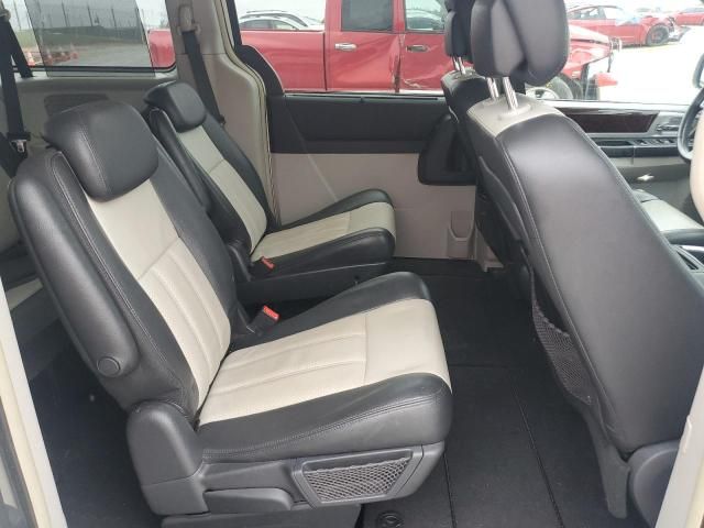 2010 Chrysler Town & Country Touring Plus