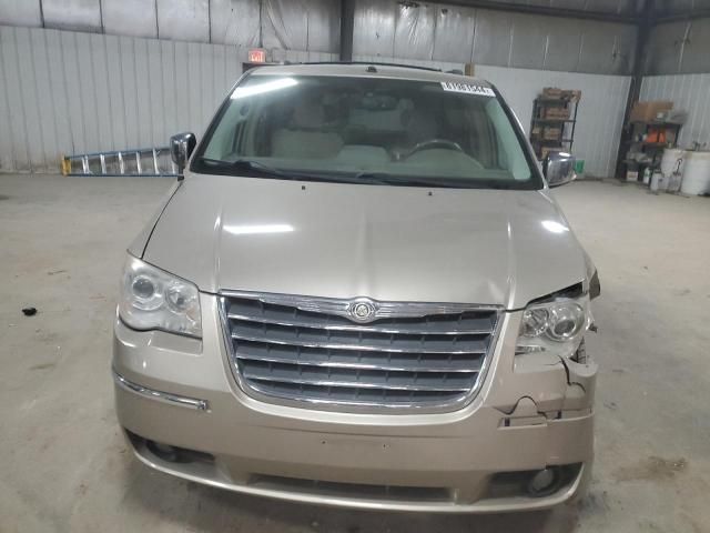 2009 Chrysler Town & Country Limited