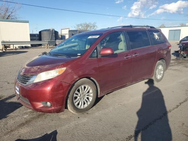 2012 Toyota Sienna XLE