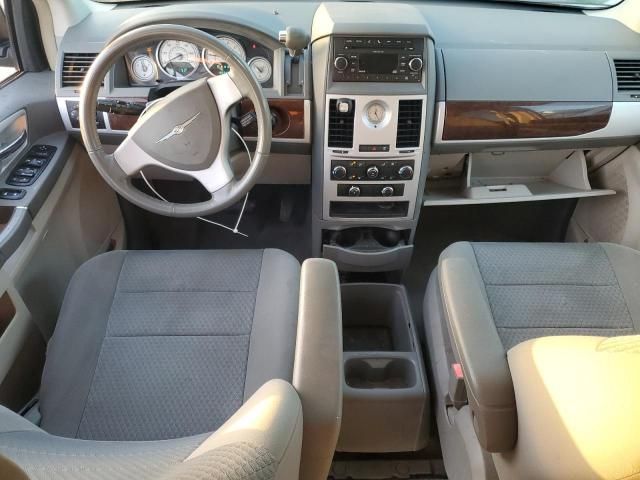 2010 Chrysler Town & Country Touring