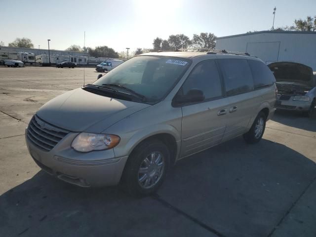 2006 Chrysler Town & Country Limited