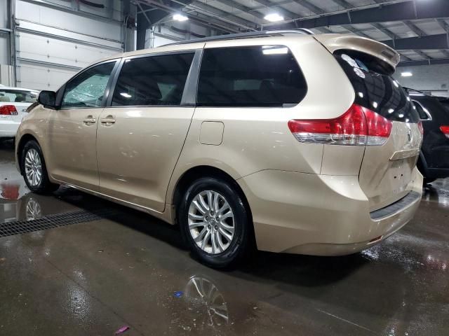 2014 Toyota Sienna XLE