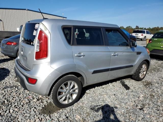 2013 KIA Soul +