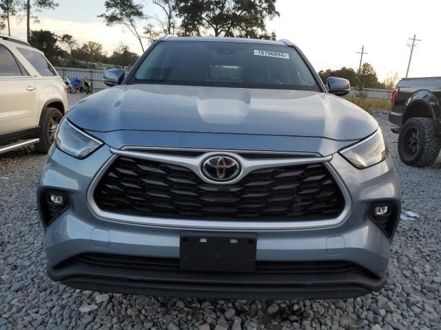 2021 Toyota Highlander XLE