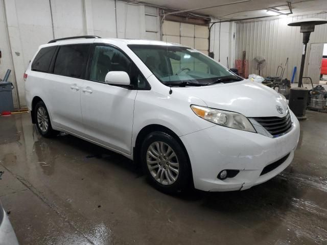 2012 Toyota Sienna XLE