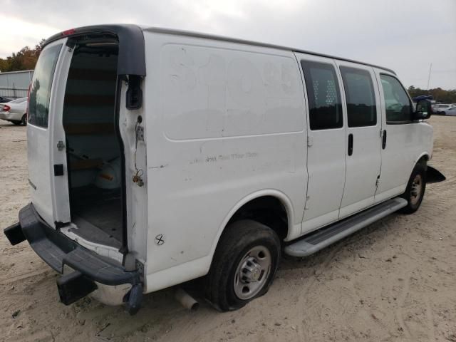 2022 Chevrolet Express G2500